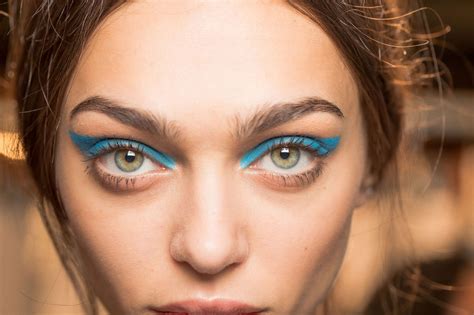 Blue The Unexpected Makeup Trend That S Having A Real Moment Glamour