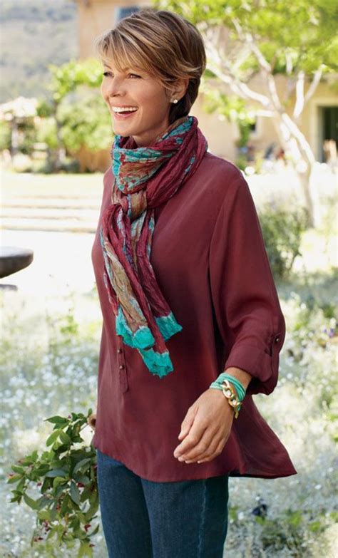 Chic short hairstyles for over 50 average height for 17 year old female uk. 50 Decent Capsule Wardrobe for 60 Year-Old Women 2018 ...