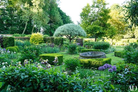 This French Country Estate Boasts Unbelievably Beautiful Gardens By Louis Benech French