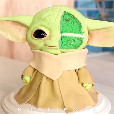 Baby Yoda Cake😍⁣ Video Yoda Cake Star Wars Birthday Cake Star