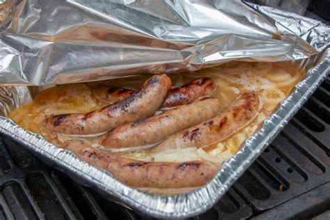 To serve, arrange on a baking sheet and cook from frozen at 200°c (180°c fan. "Brat Tub" Brats - Martin's Famous Potato Rolls and Bread ...