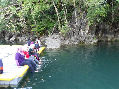 Yang memang telah terkenal sebagai destinasi wisata populer, pulau dayang bunting menawarkan anda tempat untuk berlibur dan menyantap makanan lezat. FREELITTLEBRAIN: The ever green legend of Pulau Dayang Bunting