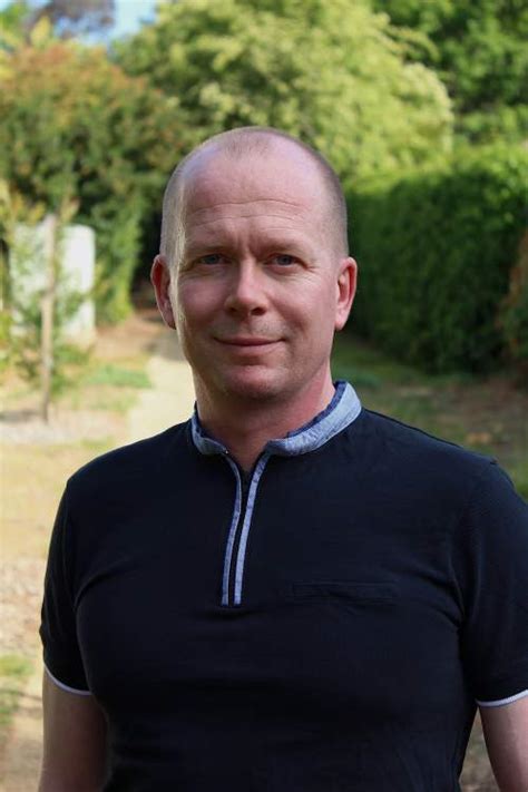 Bekijk meer ideeën over voetbal, gouden schoenen, american football. Dr Stephan Praet | About