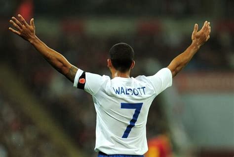 Theo Walcott To Star For Manchester United