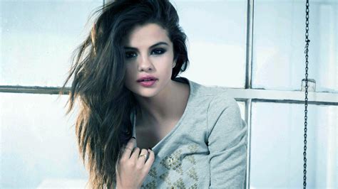 3840x2160 Selena Gomez Gorgeous 4k Hd 4k Wallpapers Images Backgrounds Photos And Pictures