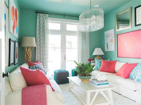 13 Coastal Cool Living Rooms Hgtvs Decorating And Design Blog Hgtv