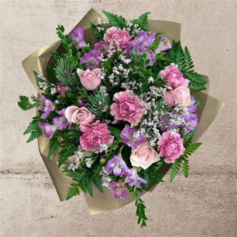 Fresh Flowers Delivered Uk Bright And Cheerful Free Flower Delivery Ebay