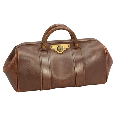 Antique English Leather Gladstone Bag At 1stdibs Vintage Leather