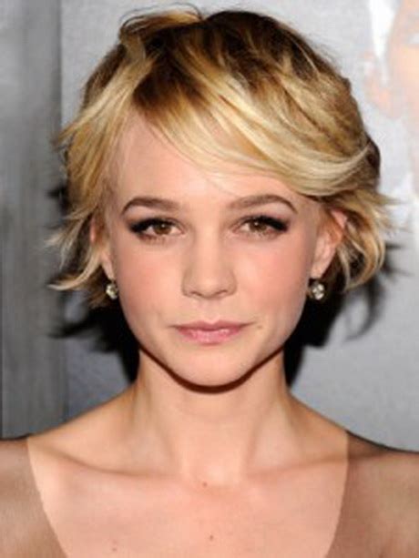 Short Hairstyles For Fine Curly Hair