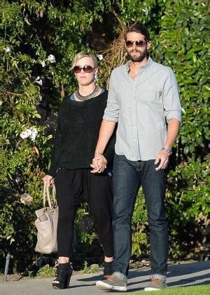 Jennie Garth Out And About In Studio City GotCeleb