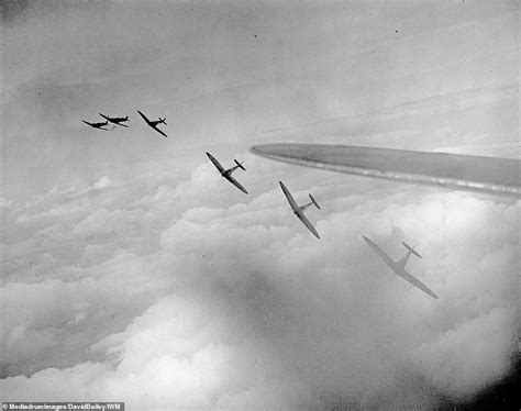 Incredible Photographs Reveal Experiences Of Brave Wwii Pilots Daily