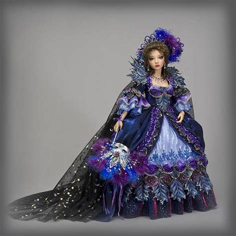 Queen Of The Night Gallery 2014 Antique Lilac