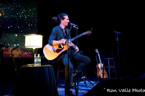 David Shaw Of The Revivalists Delivers Intimate Acoustic Show To Open