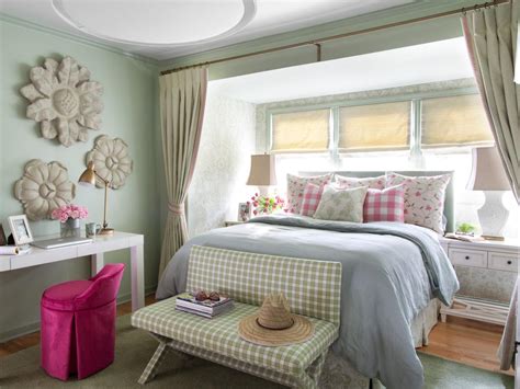 You can do this by cleaning and getting rid of unused things. Cottage-Style Bedroom Decorating Ideas | Bedrooms ...