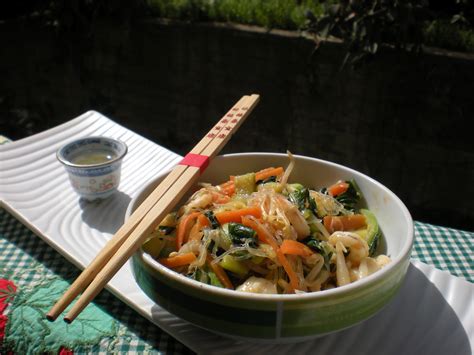 Voglia di bacchette???...Spaghetti di soia con Verdure e ...