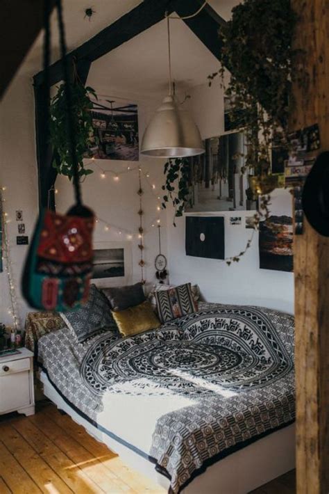 See these aesthetic bedroom ideas that are trending on tiktok and pinterest. houses aesthetics | Tumblr