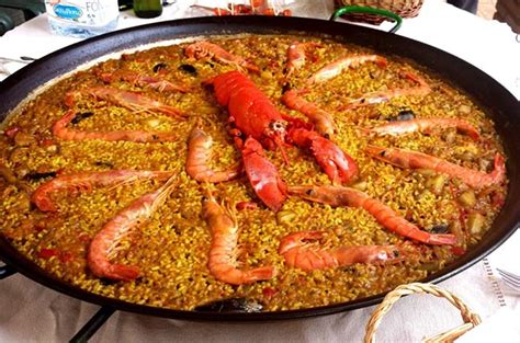 No es más que la cocina española de vanguardia, practicada por muchos chefs en el mundo. Evolución de la cocina española - i Cocinas