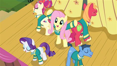 Image Fluttershy With Ponytones Around Her S4e14png My Little Pony