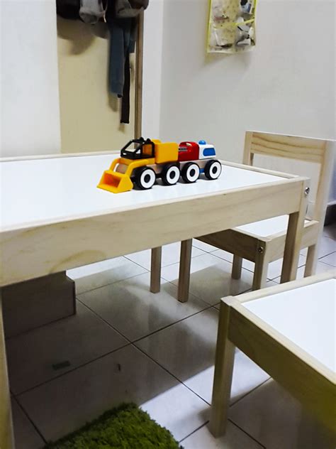 Untuk menarik hati anak, anda dapat menyediakan lampu meja belajar. 17 Safar 1437H - Meja Budak Cap Ikea - a beginning of life