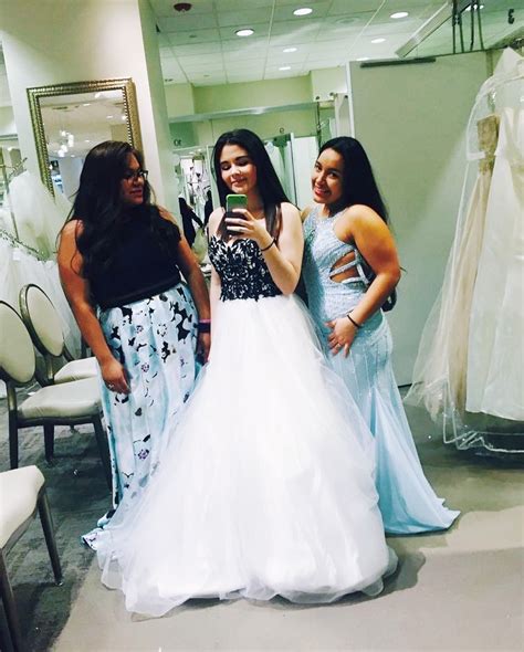 Prom Dress Shopping What To Expect Davids Bridal Blog