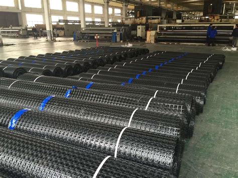 China PP Plastic Biaxial Geogrid 30 30 Kn With 65mm Mesh Size Suppliers