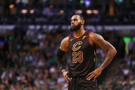 Lebron James Could Return To Cleveland If He Doesnt Sign An Extension