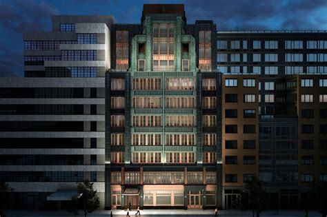 See How Roman And Williamss Chelsea Condo Gets Its Rich Terra Cotta