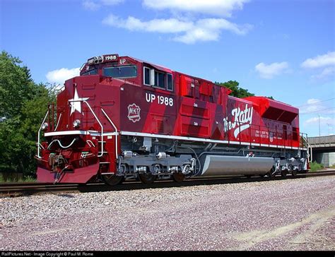 Railpicturesnet Photo Up 1988 Union Pacific Emd Sd70ace At Northlake