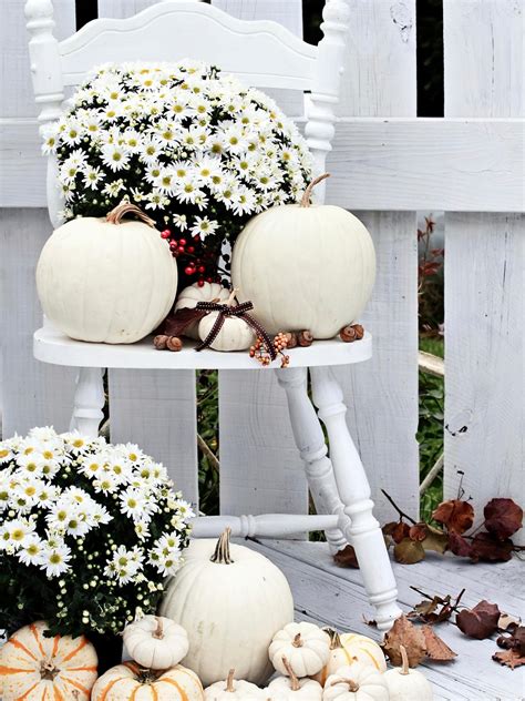 5 Tips For Fall Porch Decorating Hgtvs Decorating And Design Blog Hgtv