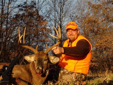 7 Great Ways To Pattern And Kill A Rutting Whitetail Buck Deer