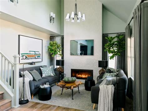 Many small space dwellers find it trickiest to decorate their living rooms, according below, we've rounded our best small living room ideas to help inspire you. Living Room Pictures From HGTV Urban Oasis 2016 | HGTV ...
