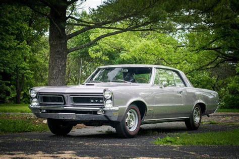 Hemmings Find Of The Day 1965 Pontiac Gto Hemmings Daily