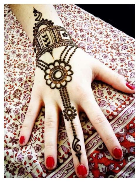 25 Simple Easy And Beautiful Mehndi Designs For Hands 2020
