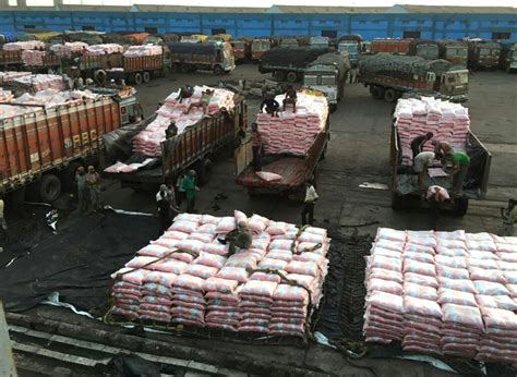 Soaking rice will allow the rice to absorb some of its water at room temperature, which is relatively friendly to flavor compounds. Vessel Loading | Indian Basmati Rice | Pusa Basmati ...