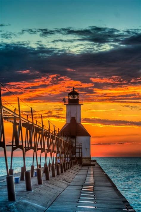 Lake Michigan Beautiful Lighthouse Lighthouse Pure Michigan Travel