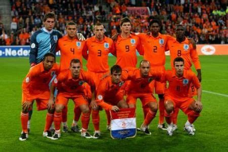 Olanda gioco del calcio generazione 80. Mondiale 2010: conosciamo l'Olanda | CalcioPro