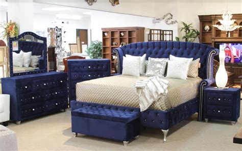 Pair navy with hues adjacent to it on the color wheel—purple and turquoise—for this navy blue bedroom idea. Blue Dresser Set ~ BestDressers 2020