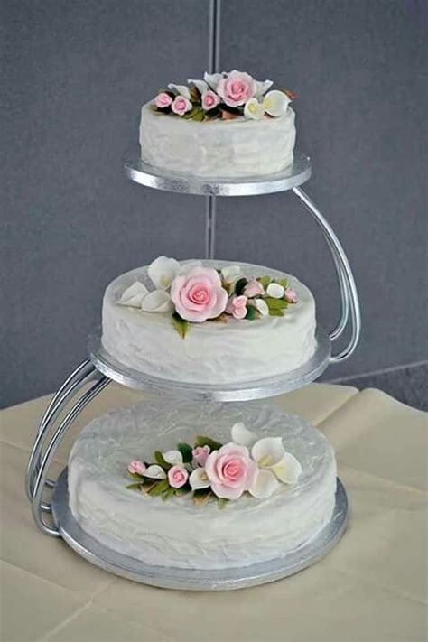 3 Tier Wedding Cakes White Wedding Cakes Wedding Cake Stands Wedding