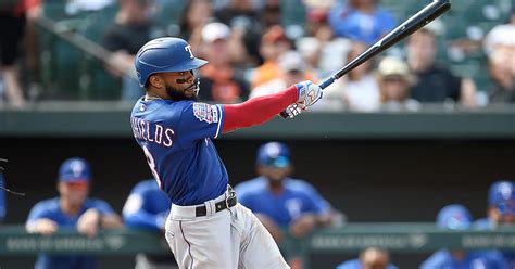Report Red Sox Acquire Outfielder Delino Deshields Jr From Rangers