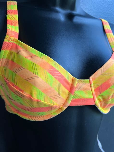 Vintage Bikini Top Venus Gem