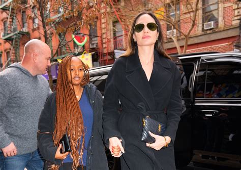 Angelina Jolie Doesn T Have Social Life In Shallow Hollywood