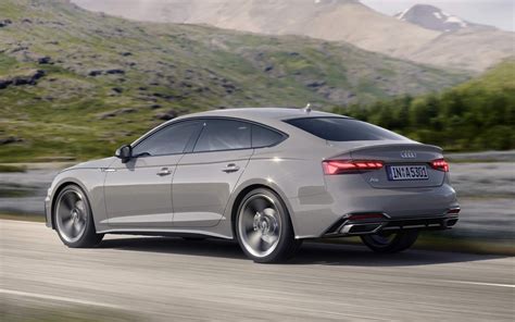 The audi a5 is a series of compact executive coupe cars produced by the german automobile manufacturer audi since june 2007. Novo Audi A5 2020: fotos, preços e especificações - Europa ...
