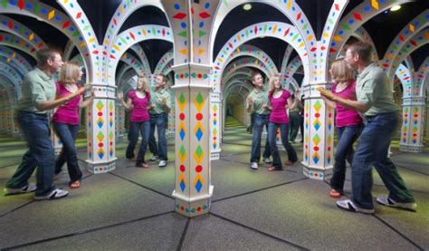 Amazing Mirror Maze Mall Of America Mirror Mazes