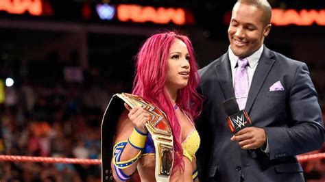 Charlotte Vs Sasha Banks Wwe Womens Championship Match Wwe Raw