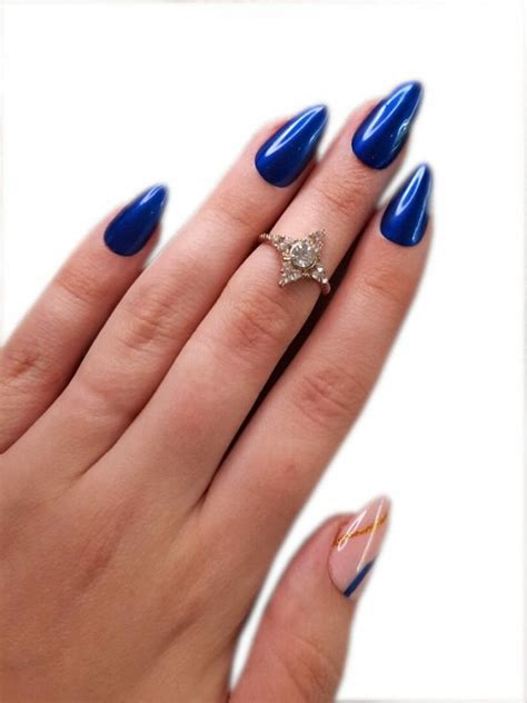 sd press on nails b series plaknagels nagelset 20 nagels b126 blauw nude swirl