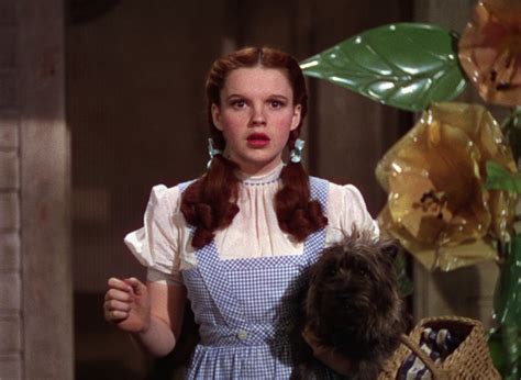 Judy Garland Interpreta Dorothy Gale Nel Film Il Mago Di Oz 216700