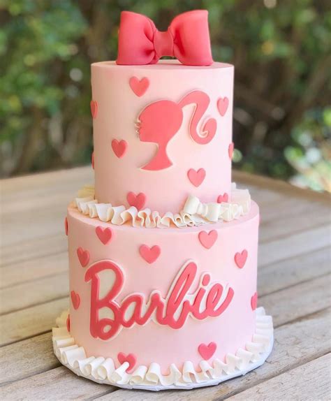 Pin by Vanessa Póvoa on Unicórnio Barbie birthday cake Barbie birthday party Barbie cake