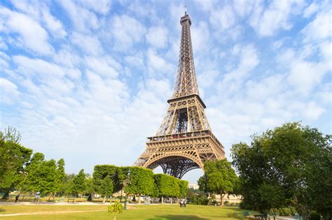 Eiffel Tower Riddled With Rust And Needs Repairs Spinsouthwest