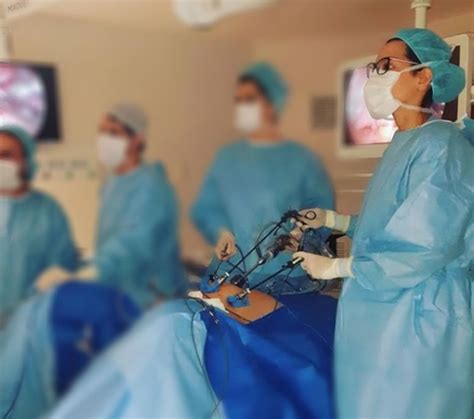 Cirurgia Minimamente Invasiva Videolaparoscopia Dra Maria Carolina