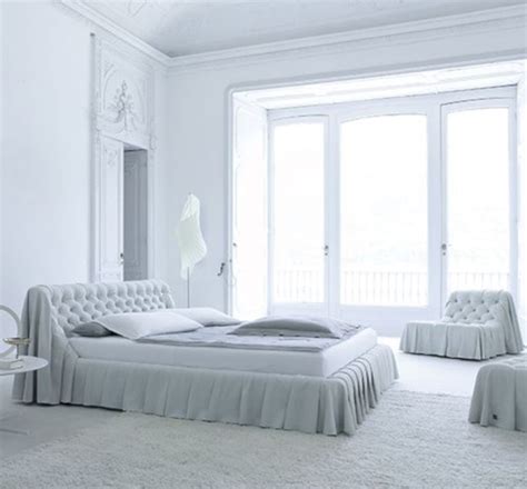 What should i use to make my bedroom look bigger? minimalist bedroom ideas reddit #minimalistbedroom ...